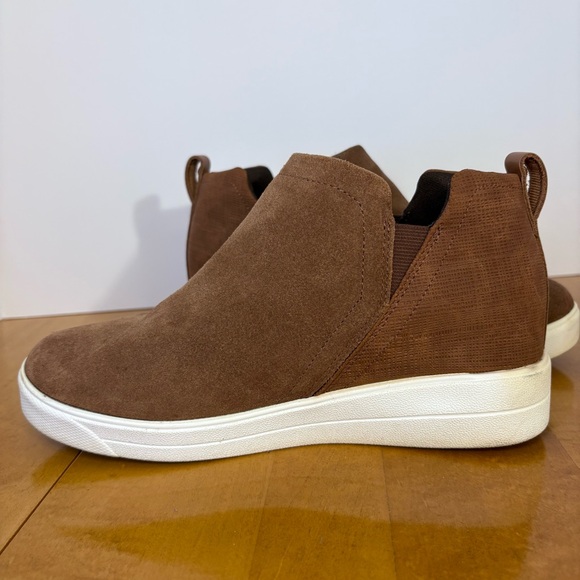 Ryka Women's Vera Wedge Sneaker Bootie 8 - Picture 5 of 12